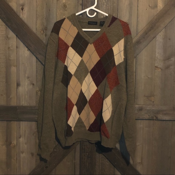 Van Heusen Other - MENS: Van Heusen Argyle Sweater EUC